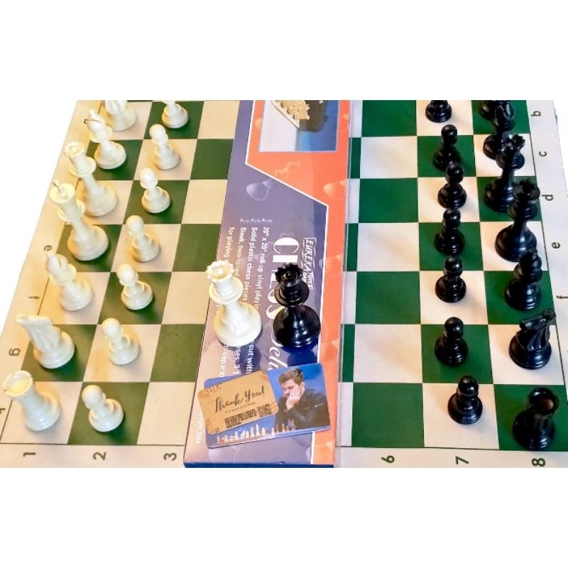 Eureka Chess Set